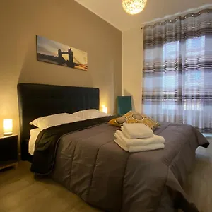 Appartement Trilocale In Piazza Duomo, Milan